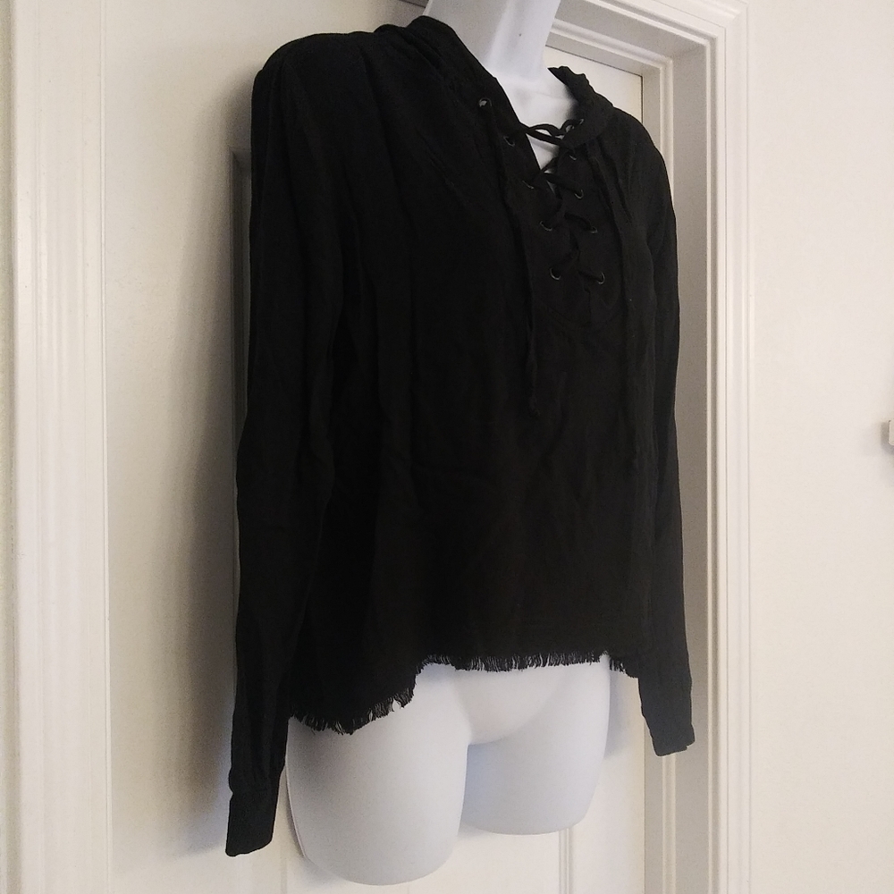 Cloth And Stone Lace Up Black Popover Top - Picture 3 of 6